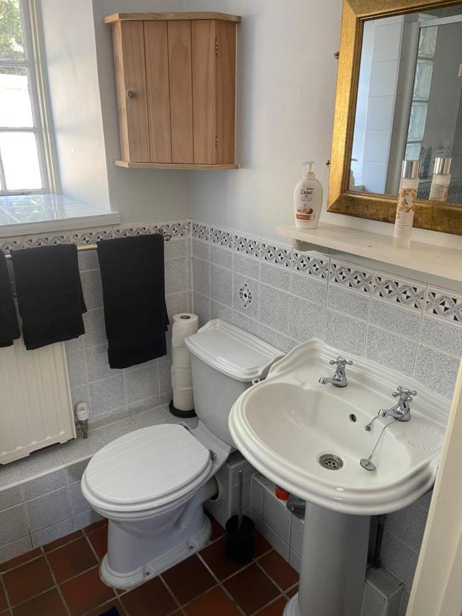 Beautiful Character Thatched Pet Friendly House Villa Enford Екстериор снимка